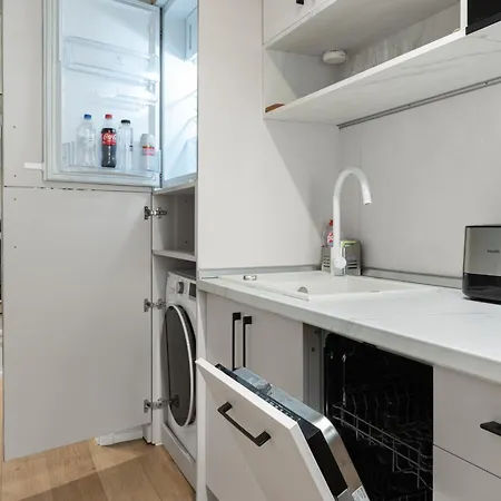 Clujstays Close To Center Apartment
